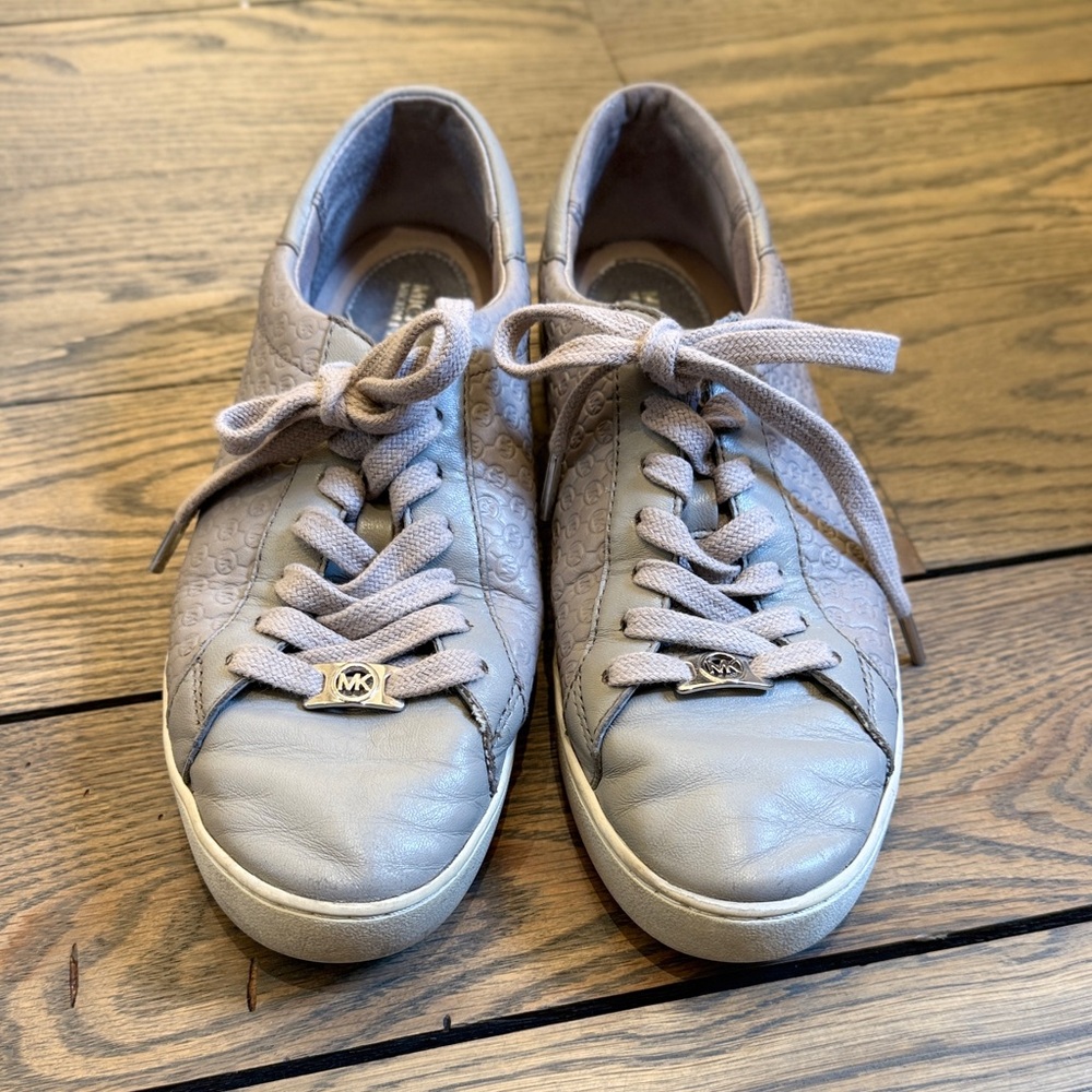 Michael Kors Light Gray Women's Sneakers Tennis Shoes